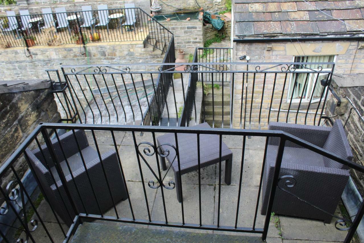 Peakdale Lodge Glossop Exterior photo